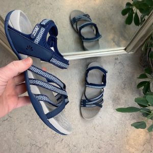 Flot sporty letvægts sandal med svangstøtte - 39